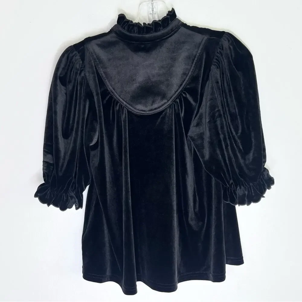 New Pomander Place Tuckernuck Selena Velvet Ruffle Top Black Sz S